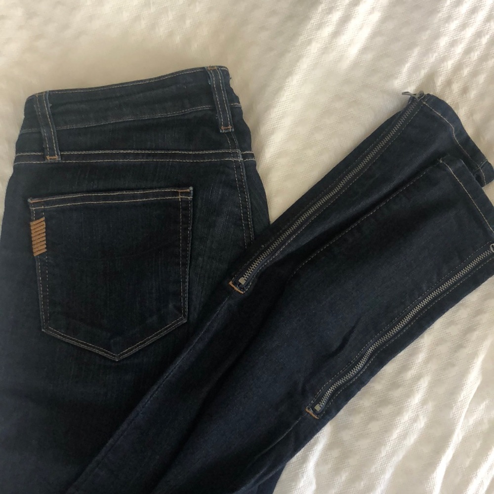 High waisted Paige jeans with zipper bottom